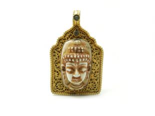 Vermeil Deity Conch Pendant