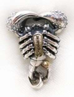 Sterling silver stereoscopic style scorpion pendant